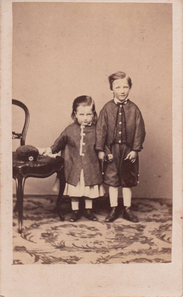 Siblings