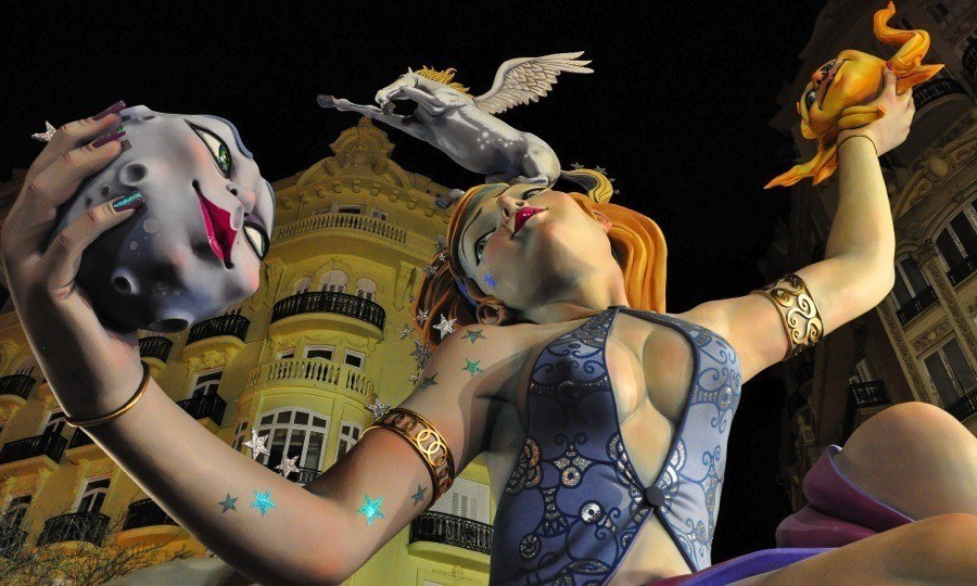 Las Fallas Woman