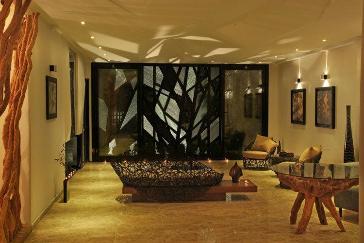 Danial Complex Interior