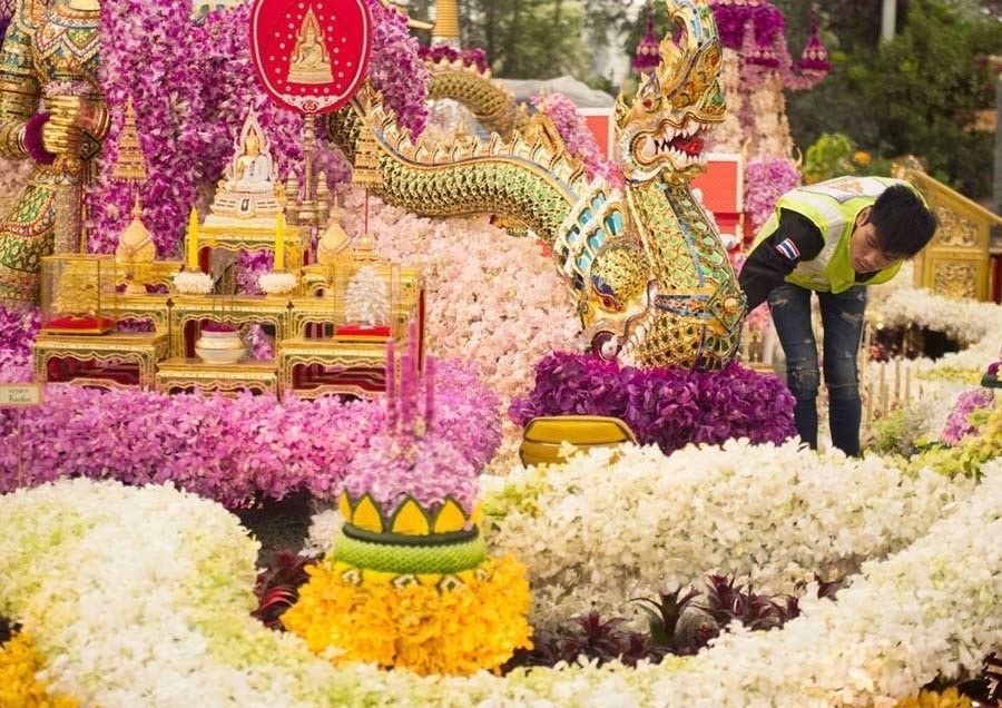 chelsea flower show dragon
