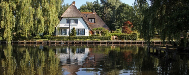 Most Beautiful Towns Giethoorn Canals