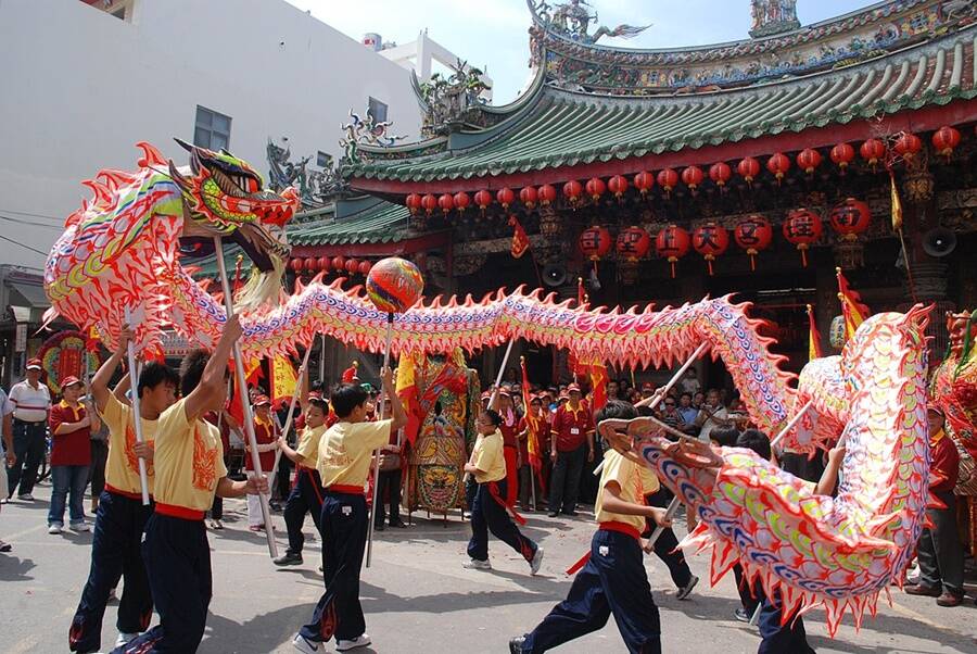 Chinese New Year Dragon Dance