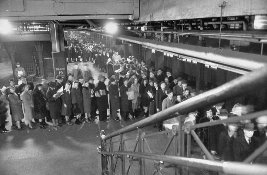 Lines At Old Penn Station