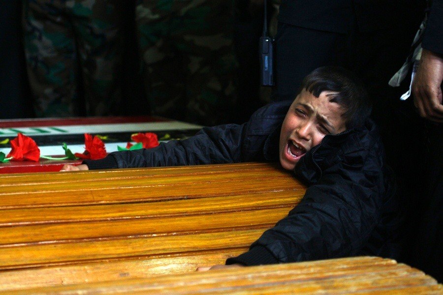 War Against Isis Distraught Child