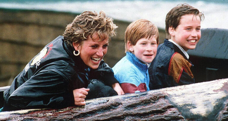 Princess Diana And Her Sons At The Water Park