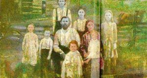 Blue Fugates Family Pic