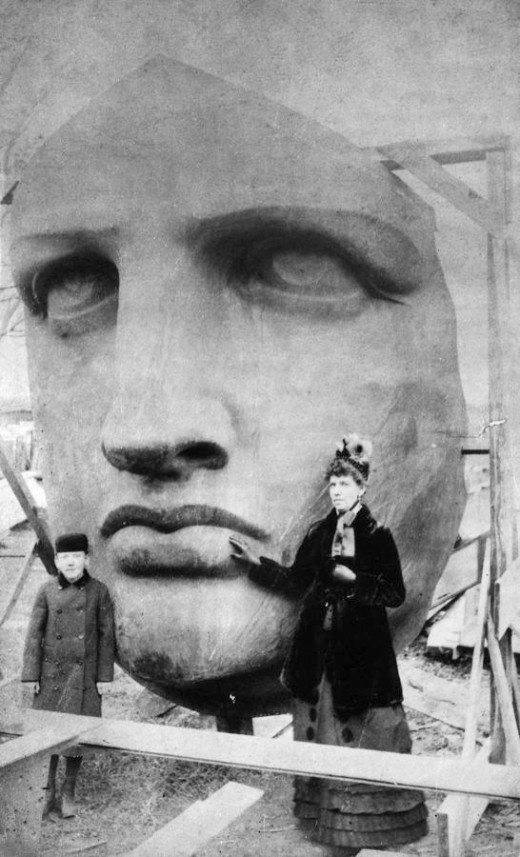 Statue Of Liberty Head Weird