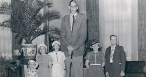 Robert Wadlow And Family OG
