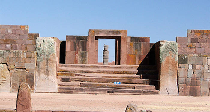 Pumapunku Statues
