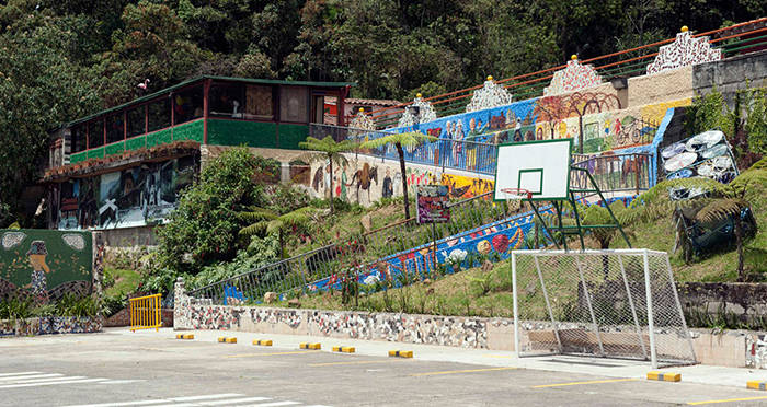 La Catedral Amenities