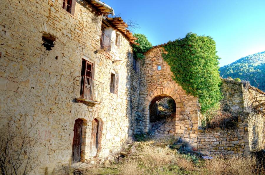 Brick Archway Villa