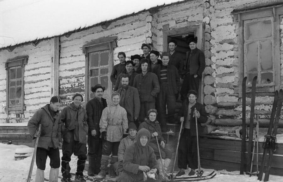 Dyatlov Hikers With Other Group