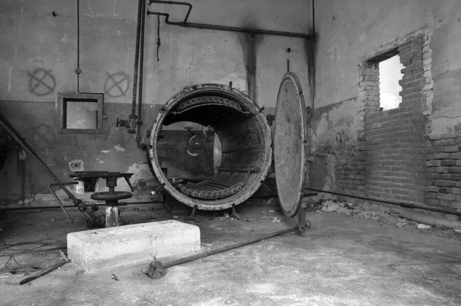 Abandoned Hospital In Poveglia Machinery
