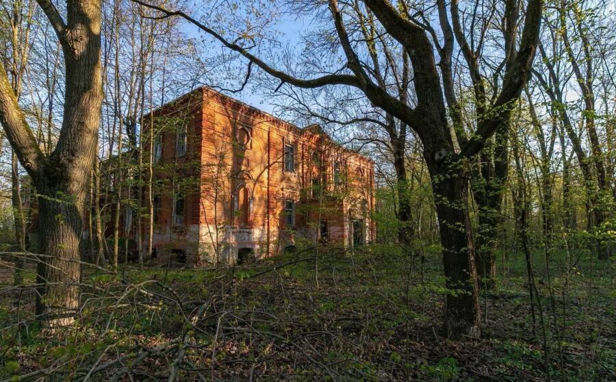 Abandoned Building