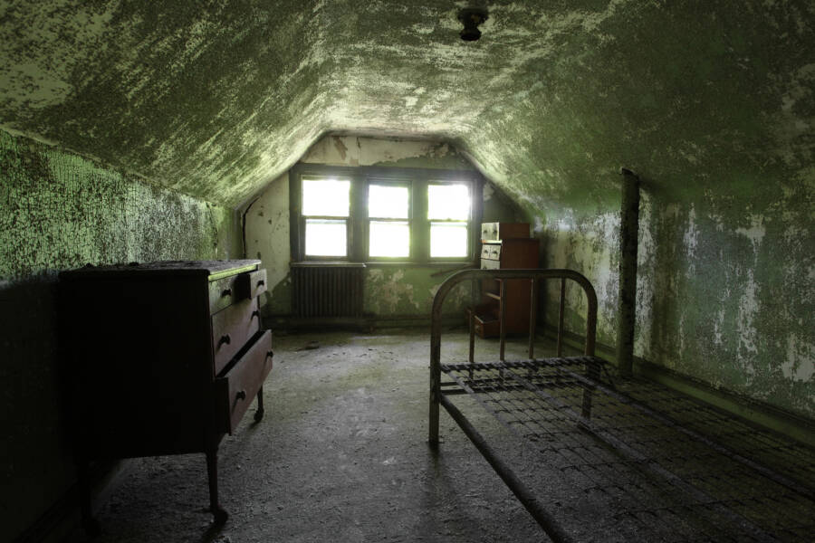 Abandoned Room
