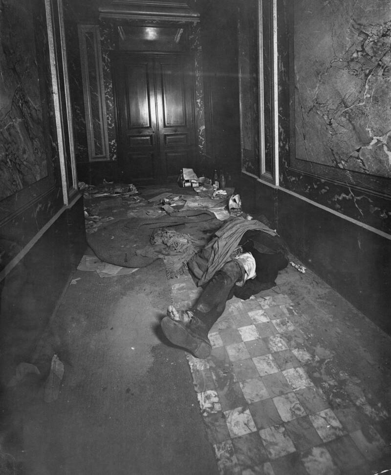 Alphonse Bertillon Crime Scene Photo In Hallway
