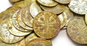 Gold Coins From French Restoration Featured