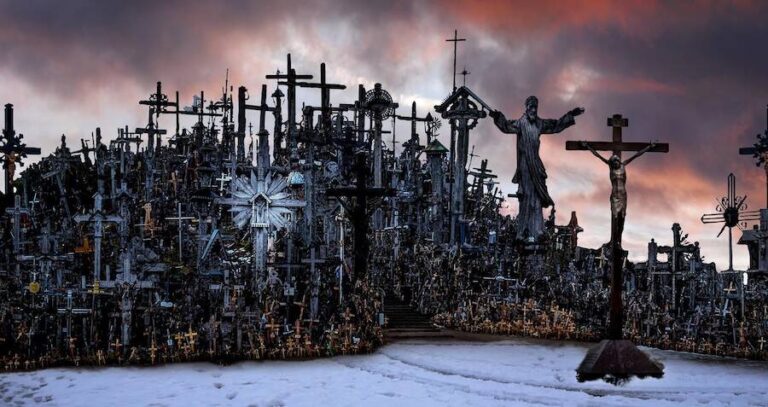 Hill Of Crosses Kryziu Kalnas