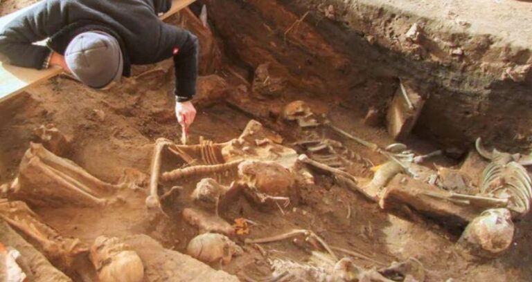 Nuremberg Mass Grave Featured